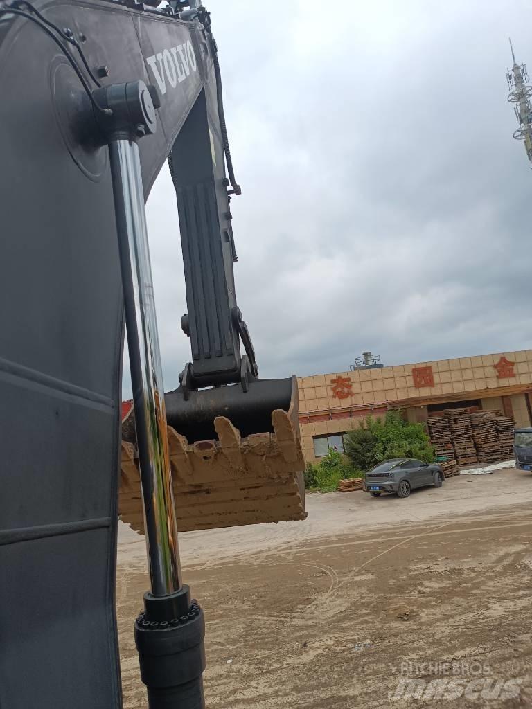 Volvo EC350DL Pelle sur chenilles