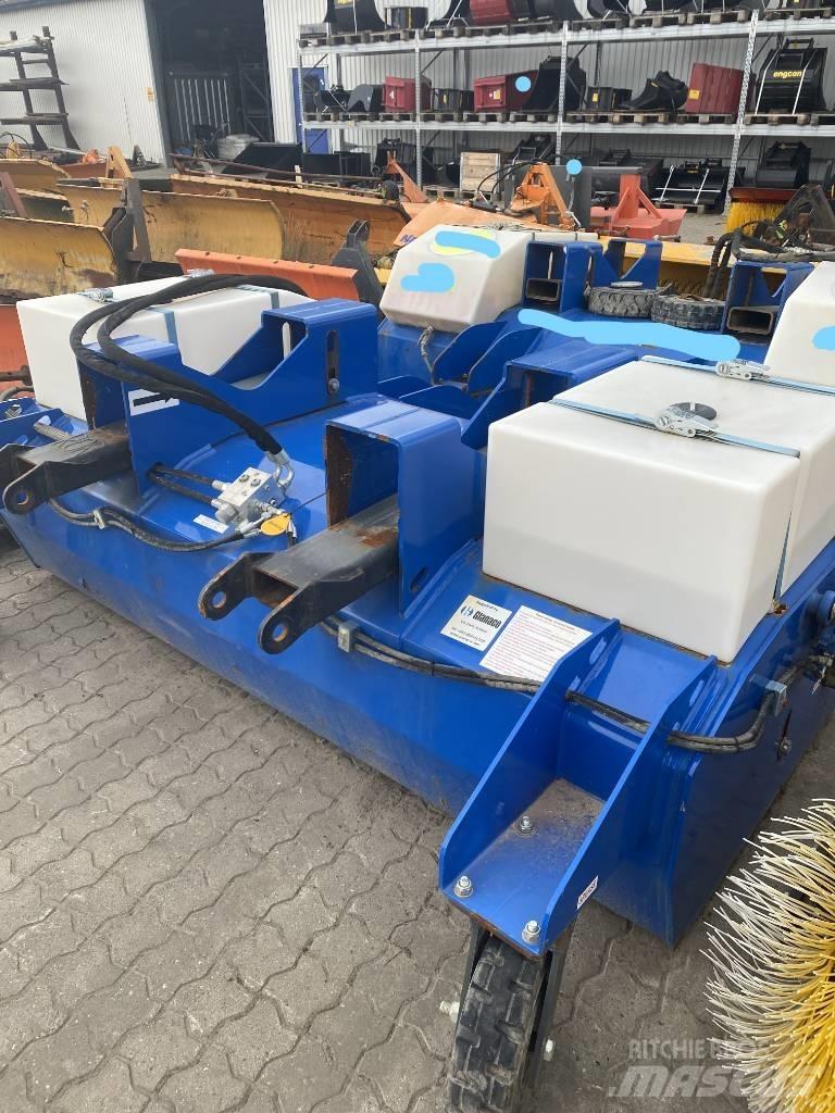  Multi Sweep 2400 mm Balayeuse / Autolaveuse