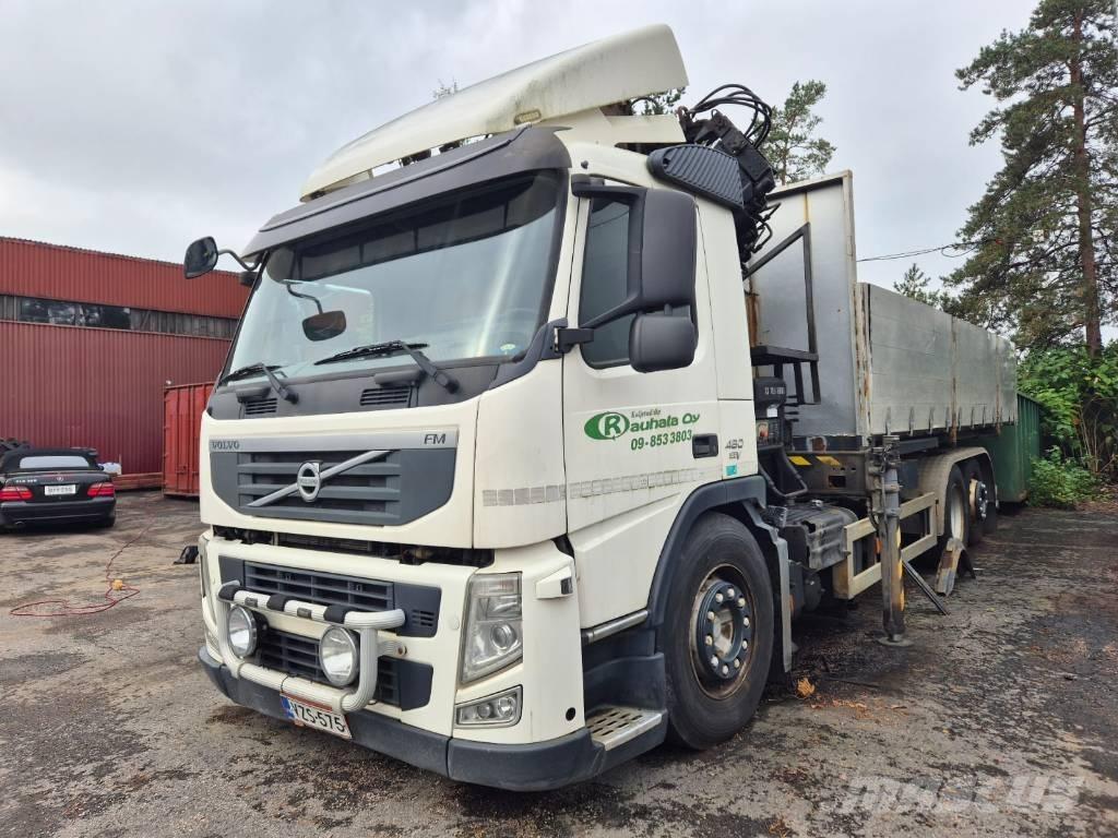 Volvo FM 460 Camion plateau ridelle avec grue