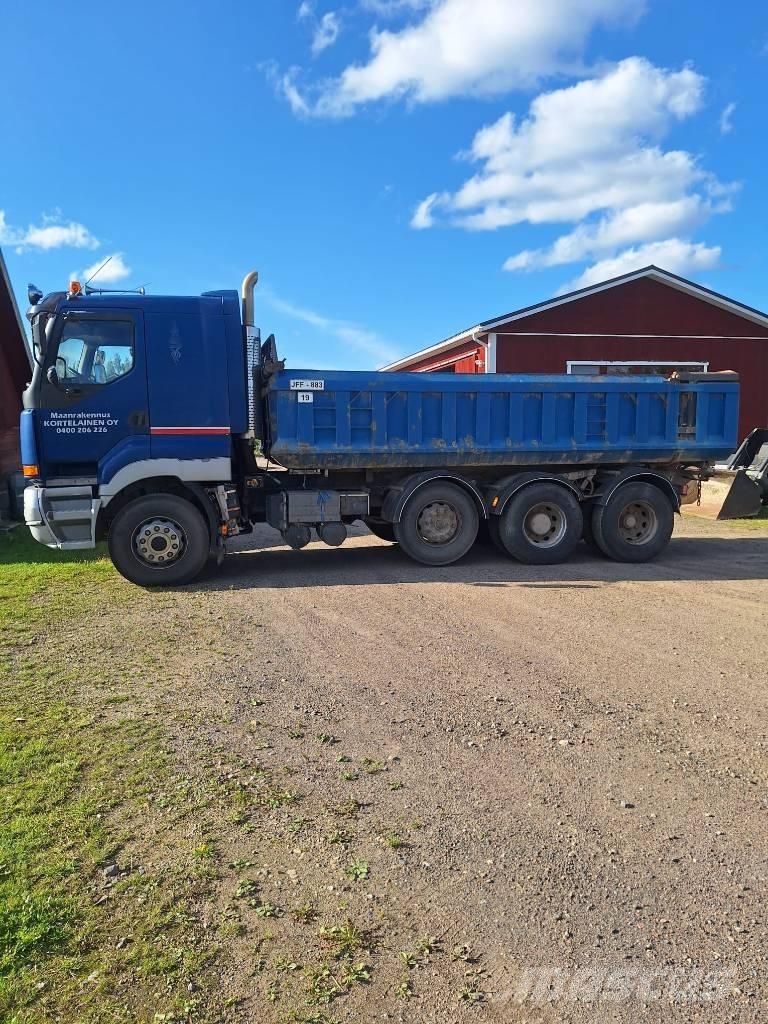 Sisu E12 Camion benne