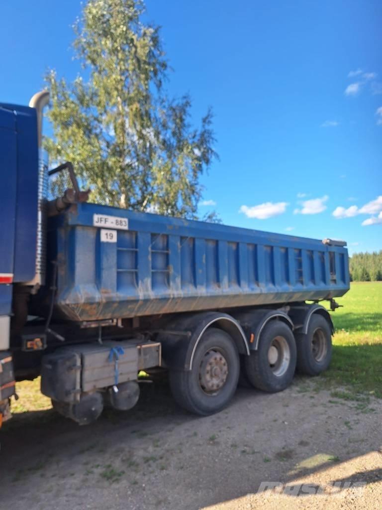 Sisu E12 Camion benne