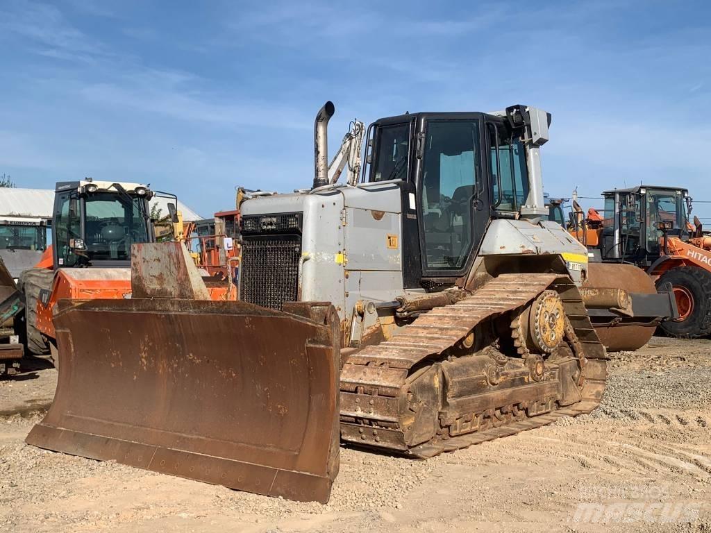 CAT D 6 N Bouteurs sur chenilles