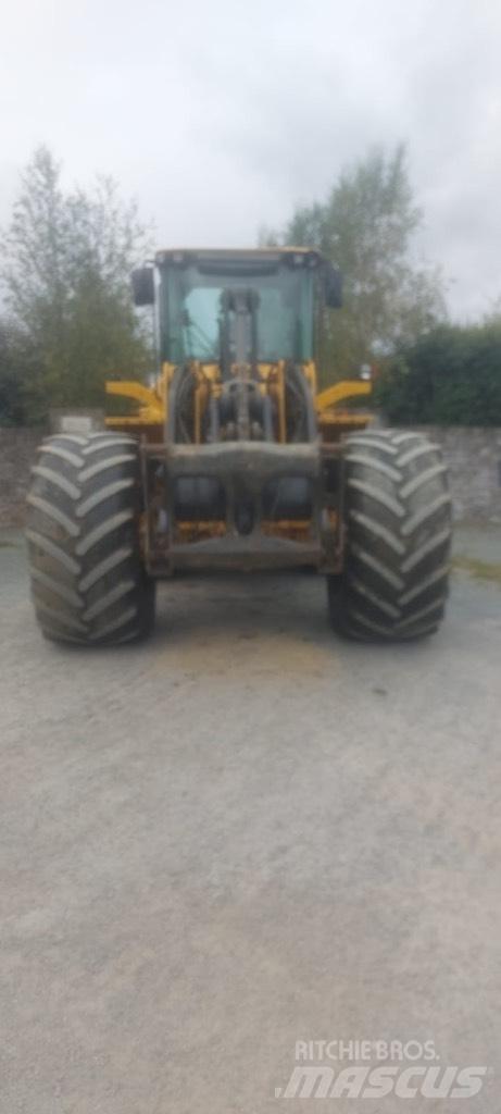 Volvo L 120 F Chargeuse sur pneus