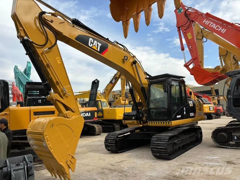 CAT 320D Pelle sur chenilles