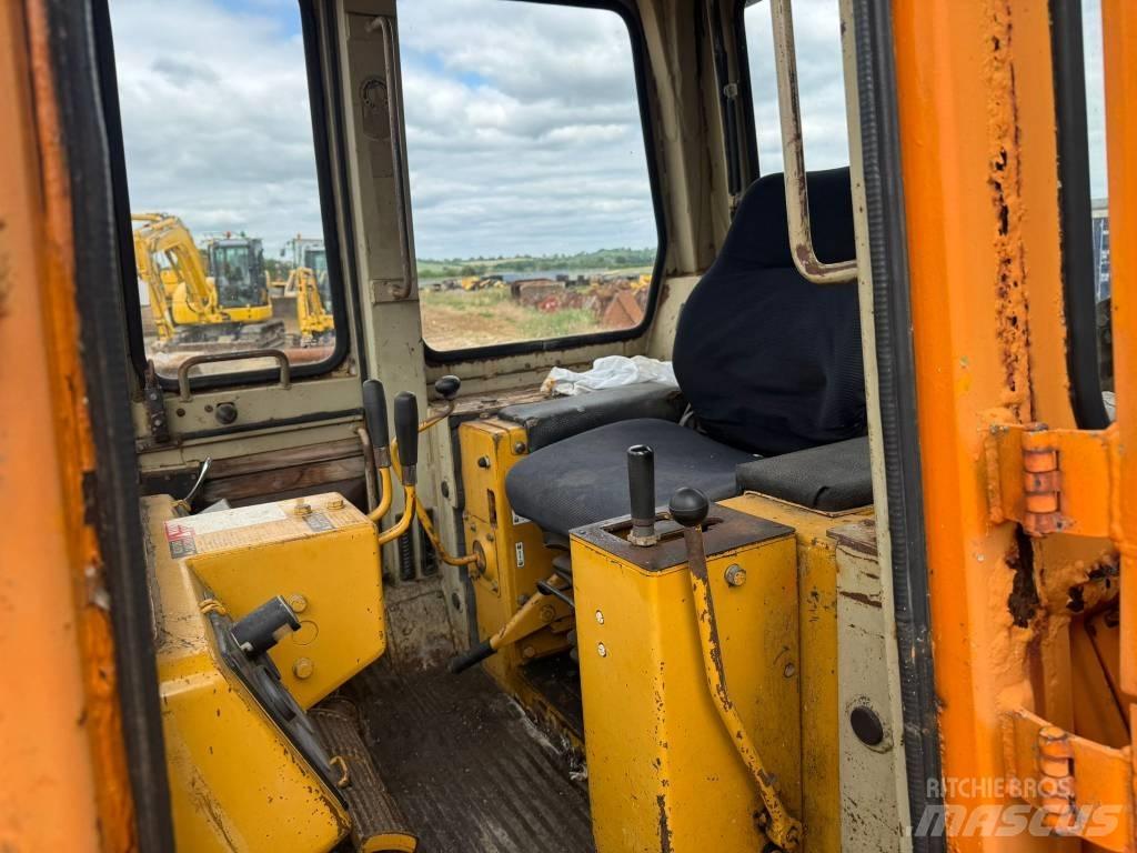 Komatsu D 41 P-3 Bouteurs sur chenilles