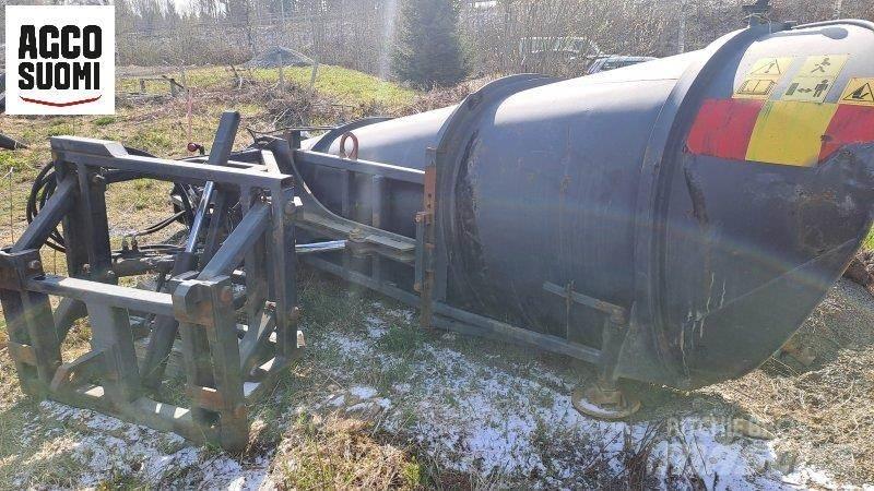 AM ALUEAURA 300 Chasse neige