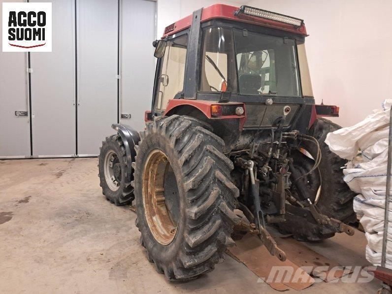 Case IH 885 XL Tracteur