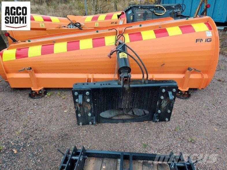 FMG ALUEAURA AA330 Chasse neige