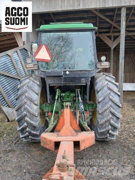 John Deere 3040 SG Tracteur