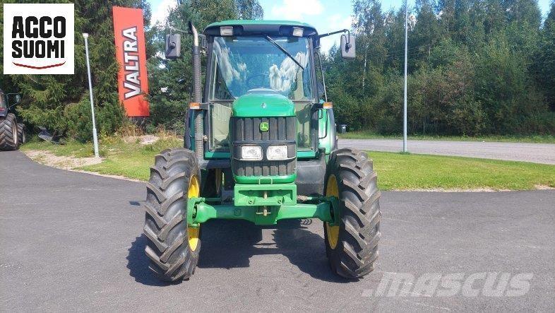 John Deere 6220 SE Tracteur