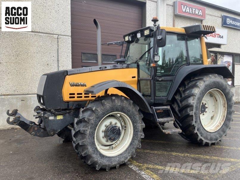 Valtra 8050 HITECH Tracteur