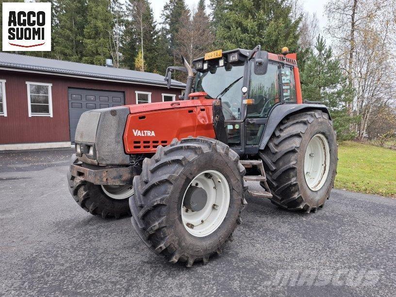 Valtra 8550 HT Tracteur