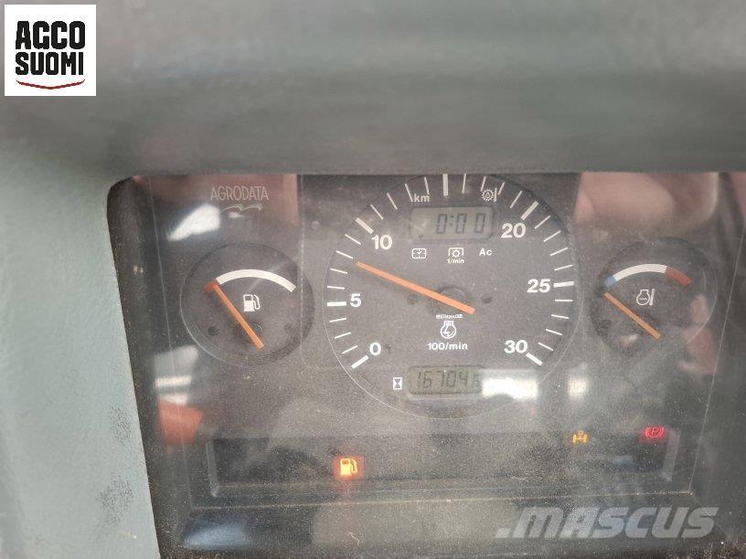 Valtra 8550 HT Tracteur