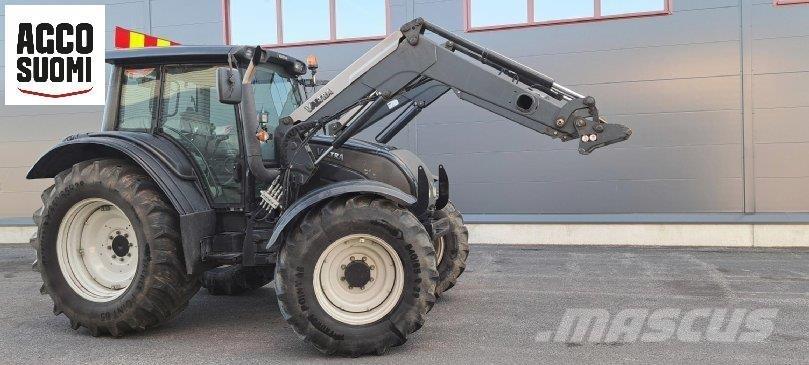 Valtra N121 HITECH Tracteur