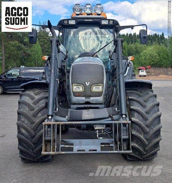 Valtra N141 A Tracteur