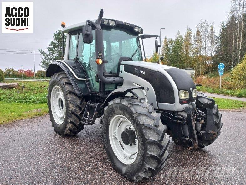 Valtra N141 A Tracteur