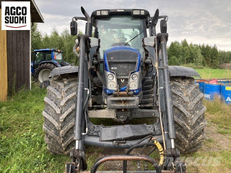 Valtra N143 HITECH Tracteur