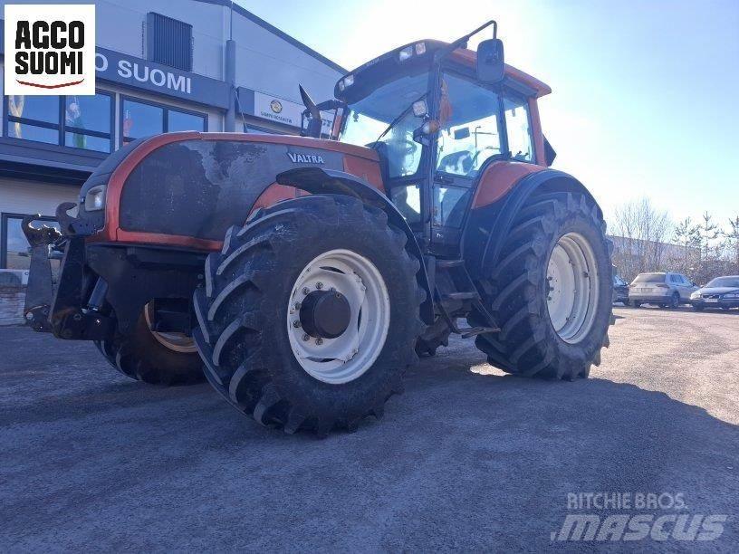 Valtra T150 Tracteur