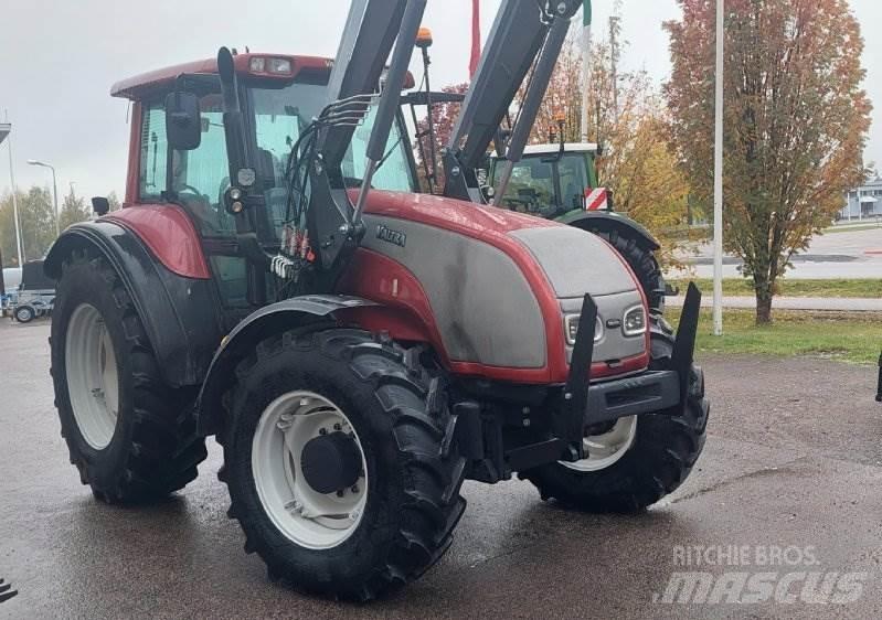 Valtra T150 Tracteur