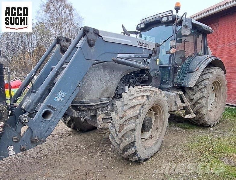 Valtra T151 EH Tracteur