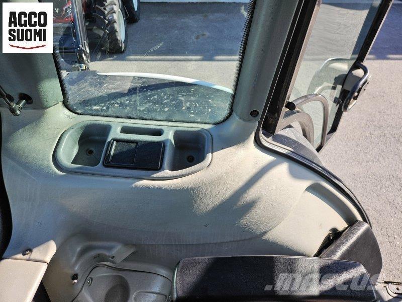 Valtra T151 EH Tracteur