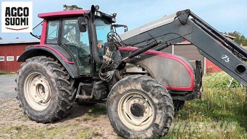 Valtra T151 H Tracteur