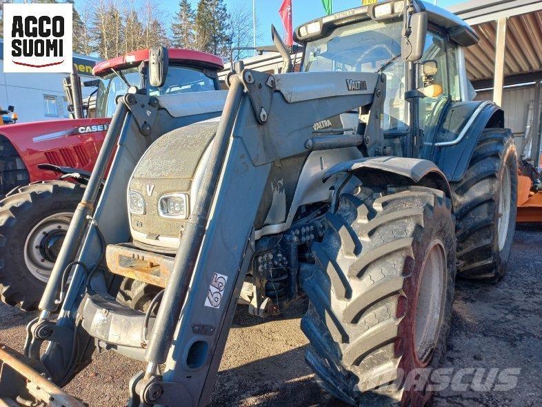 Valtra T151 HT Tracteur