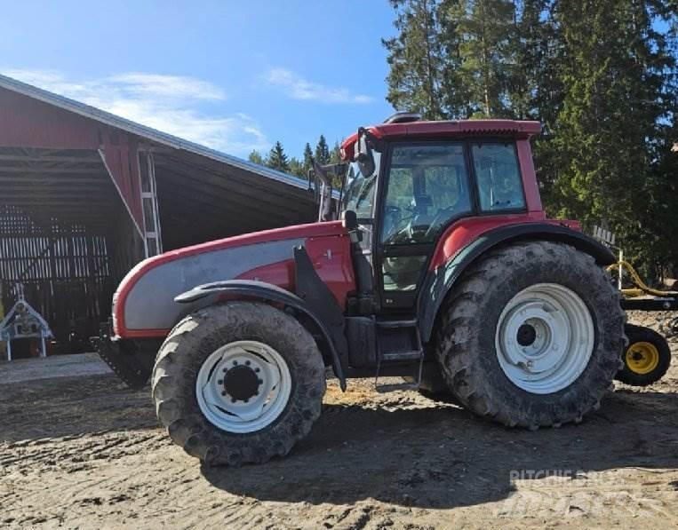 Valtra T180 Tracteur