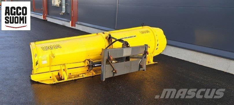 Vama ALUEAURA 345 Chasse neige