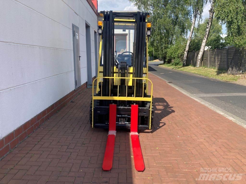 Hyster J 2.0 UT Chariots élévateurs électriques