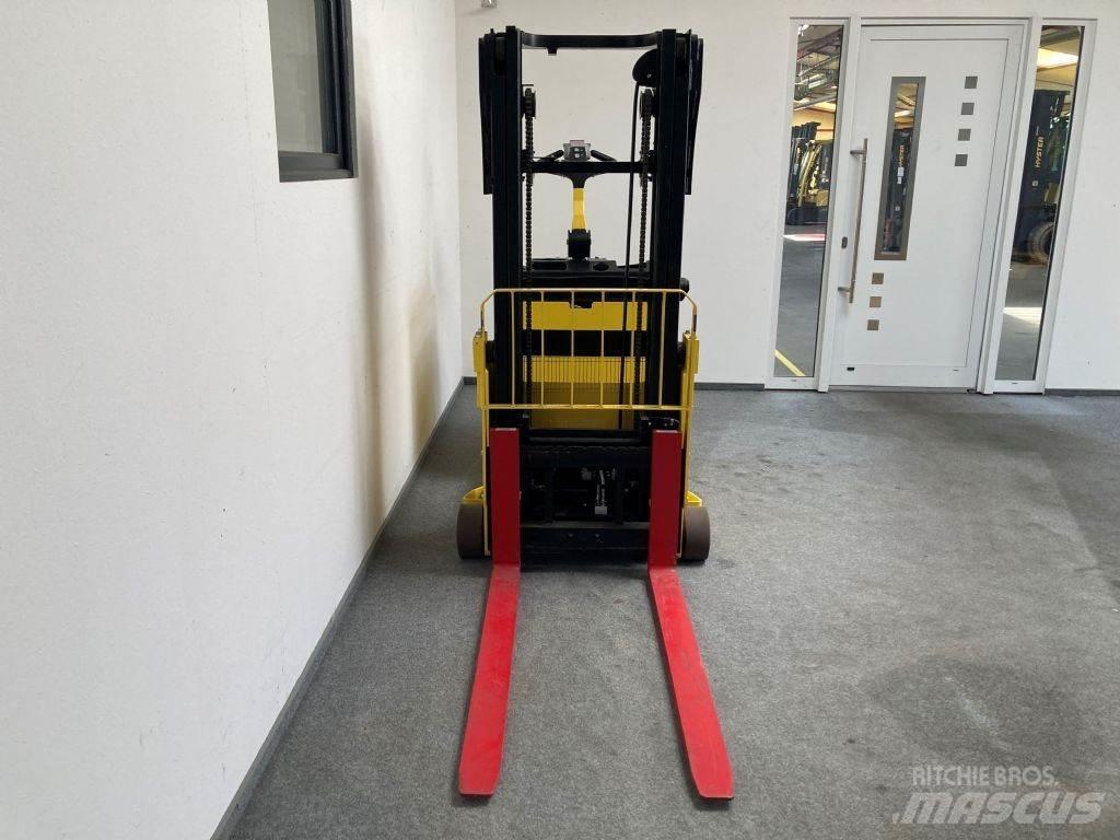 Hyster S 1.0 C Gerbeur accompagnant