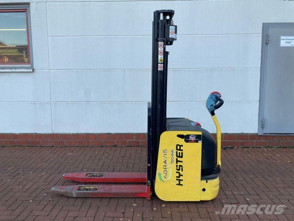 Hyster S 1.6 AC Gerbeur accompagnant