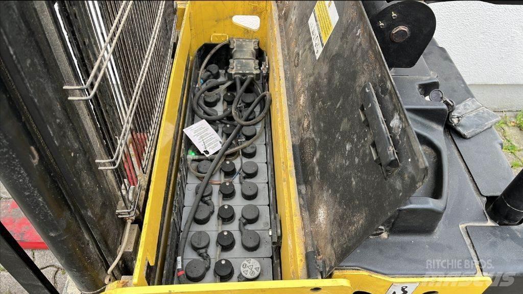 Hyster S1.5S Gerbeur accompagnant
