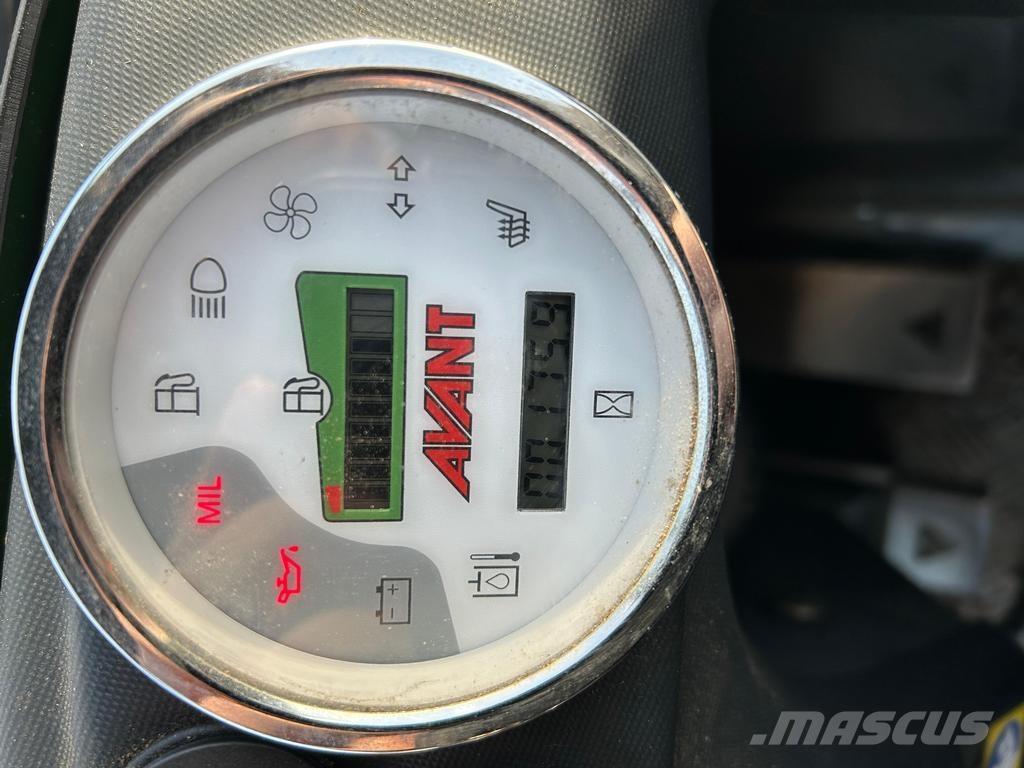 Avant 225 Chargeuse multifonction