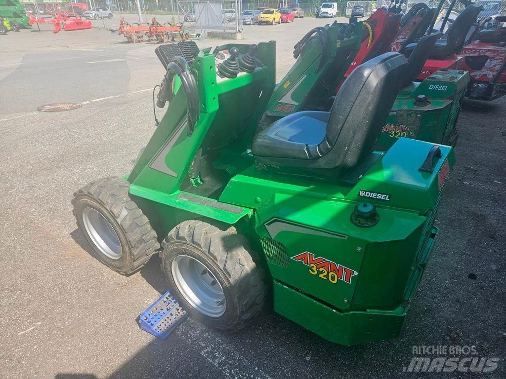 Avant 320 Chargeuse multifonction