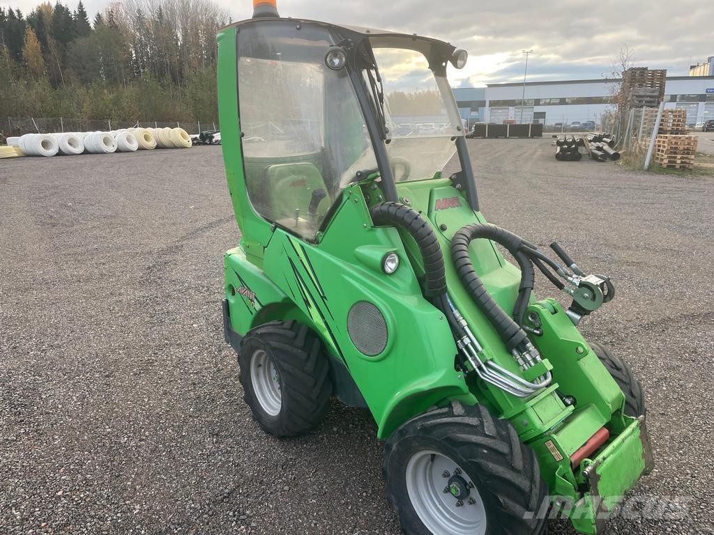 Avant 420 Chargeuse multifonction