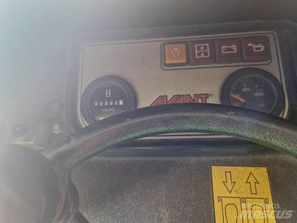 Avant 514 Chargeuse multifonction