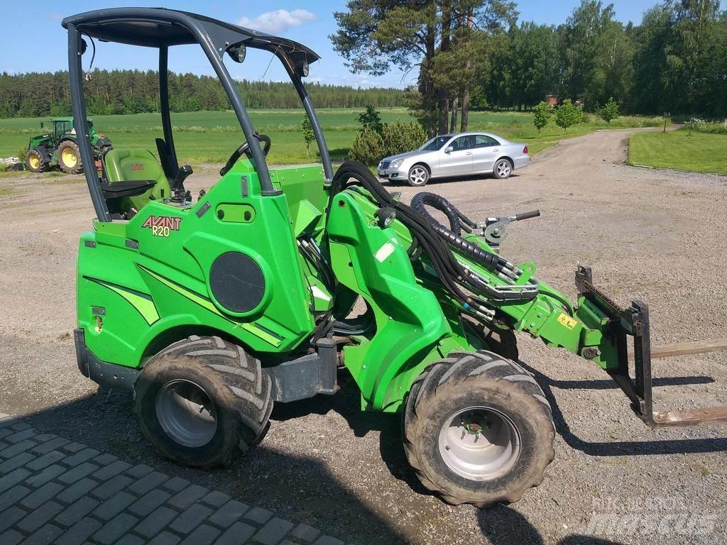 Avant R20 Chargeuse multifonction