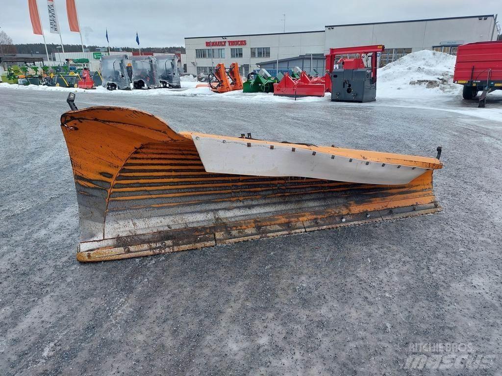 FMG AA380 Chasse neige