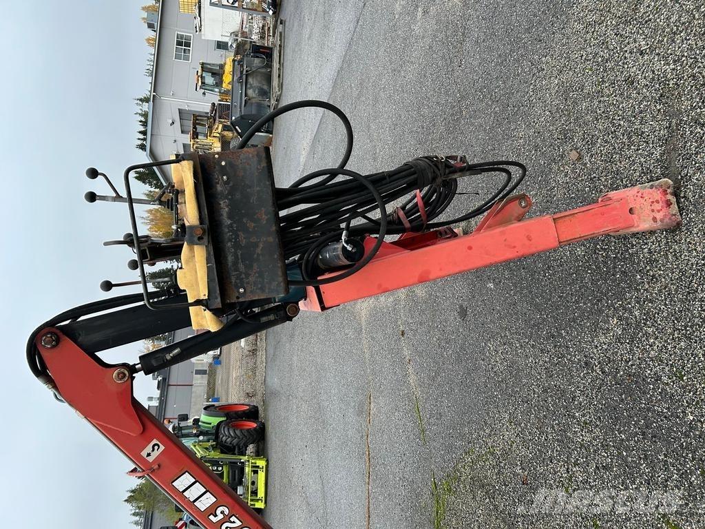 Patu 525 Grue, Chargeur