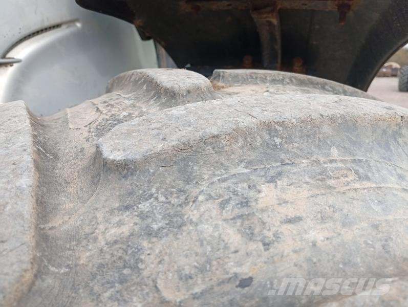 Valtra N122 Tracteur