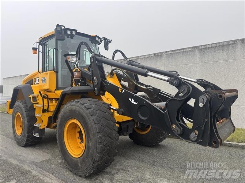 JCB 427 Agri Chargeuse sur pneus