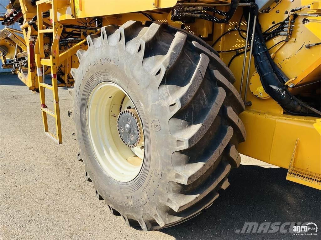 Oxbo 2480 Moissonneuse batteuse
