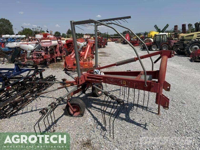  (Μονός χορτοσυλλέκτης) Tracteur
