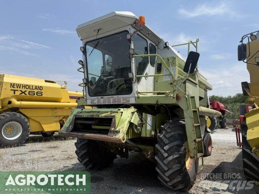 CLAAS Dominator 96 Tracteur