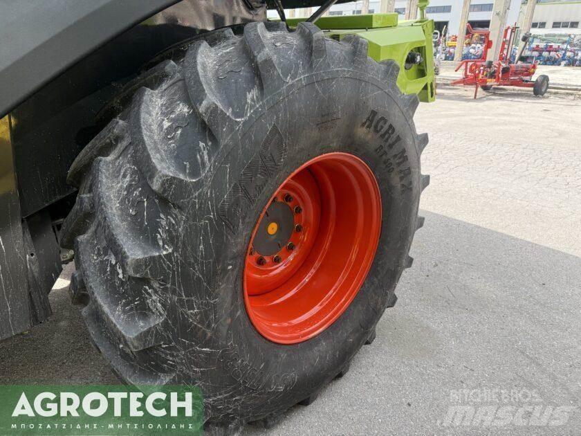 CLAAS LEXION 540 Tracteur