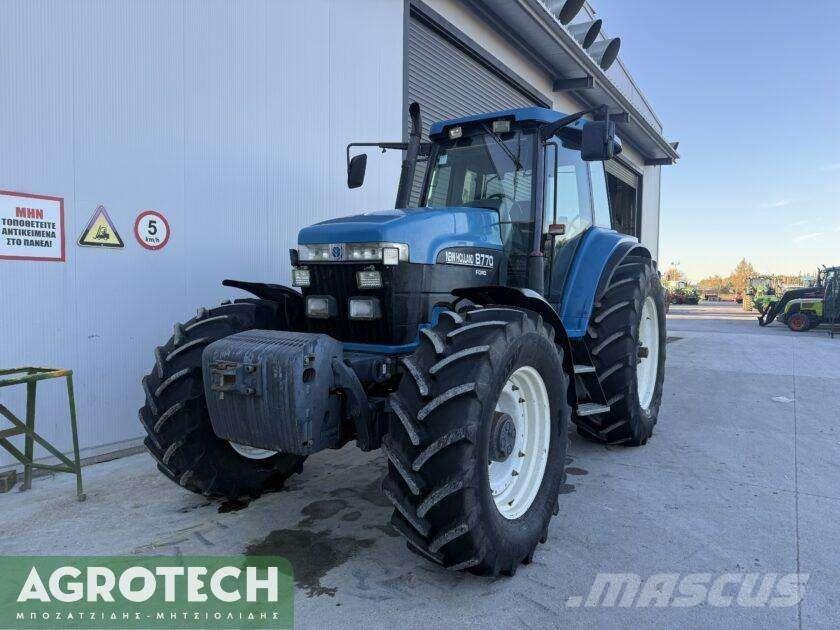 New Holland 8770 Tracteur