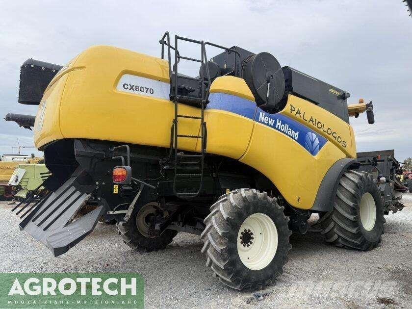 New Holland CX 8070 Tracteur