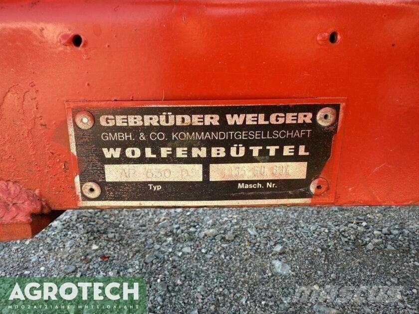 Welger AP 630 D Tracteur