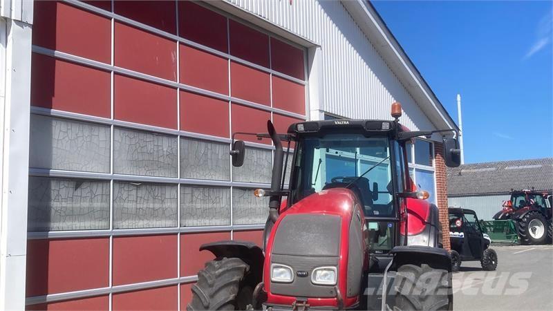 Valtra T130 Tracteur